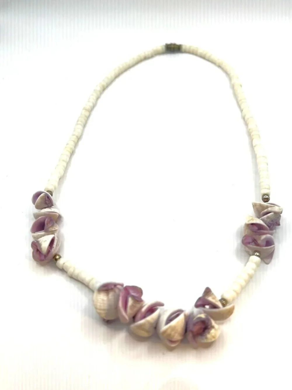 70s Vintage White Heishi & Purple Clam Shell Choker